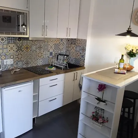 Perfect For Exploring Local Areas And Apartamento Torrevieja