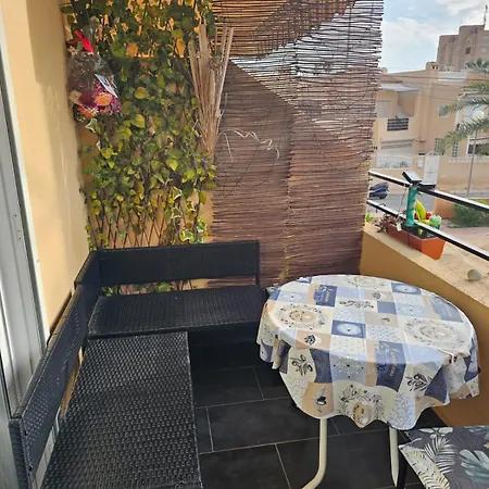 Perfect For Exploring Local Areas And Appartamento